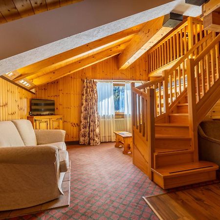 Hotel Bouton D'Or - Конье Экстерьер фото